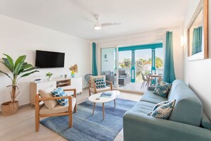 Living area - Mon Paradis Bleu - Beach house, 2 bedrooms and sea view! (Collectivity of Saint Martin)