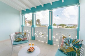 Property grounds - Mon Paradis Bleu - Beach house, 2 bedrooms and sea view! (Collectivity of Saint Martin)