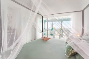 1 bedroom, WiFi, bed sheets - Mon Paradis Bleu - Beach house, 2 bedrooms and sea view! (Collectivity of Saint Martin)