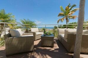 Property grounds - Villa Saphir, 3 bedrooms, private pool and beautiful view! (Marigot)