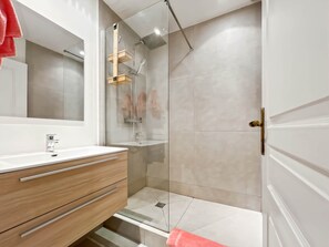 Bathroom - La Maison Rose, 2 bedrooms right behind Orient Beach (Collectivity of Saint Martin)