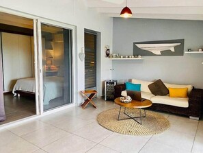 3 Schlafzimmer, Bügeleisen/Bügelbrett, WLAN, Bettwäsche