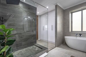 Shower, hair dryer, towels, soap - Simbithi Coastal Escape | Luxury with Ocean Views (Dolphin Coast)
