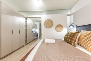 1 bedroom, in-room safe, iron/ironing board, WiFi