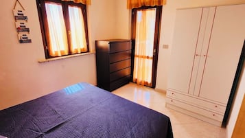 Apartamento | Ferros/tábuas de passar roupa, berços (sobretaxa)