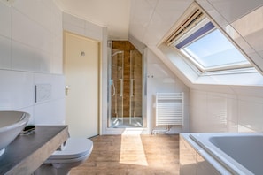 House | Bathroom
