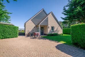 House | Exterior - Charming Villa Near the sea and Forest (De Koog)