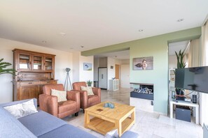 Apartment | Living room