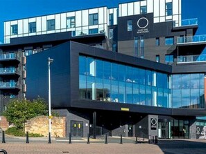 Exterior - Pass the Keys | Modern apartment with Marina view (Lincoln)