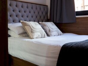1 chambre, fer et planche à repasser, Wi-Fi gratuit, draps fournis