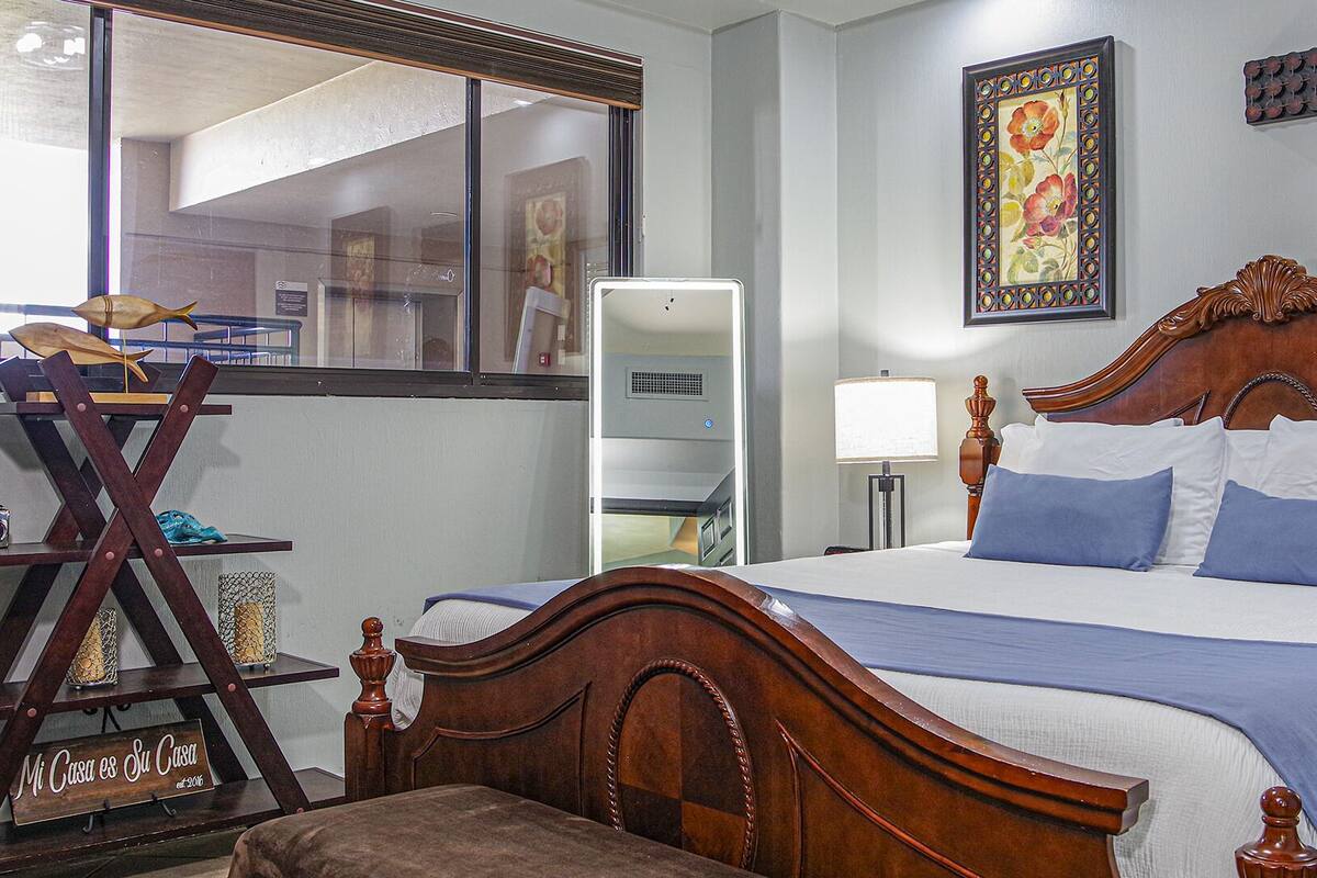 Condo, 1 King Bed with Sofa bed, Balcony, Ocean View (Las Palomas Resort Topaz 602) | 1 bedroom, iron/ironing board, individually decorated