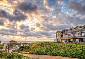 Apartment | Exterior - 2 Person sea View Apartment (De Koog)