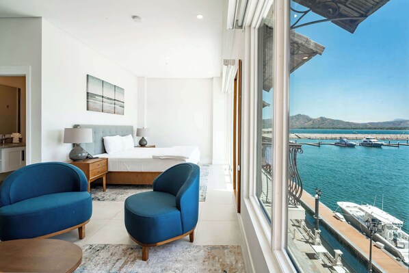 1 多间卧室、办公桌、熨斗/熨衣板、旅行婴儿床