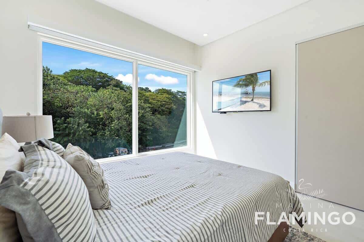 3 bedrooms, iron/ironing board, travel crib, WiFi