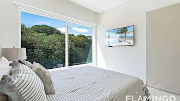 3 bedrooms, iron/ironing board, travel crib, WiFi