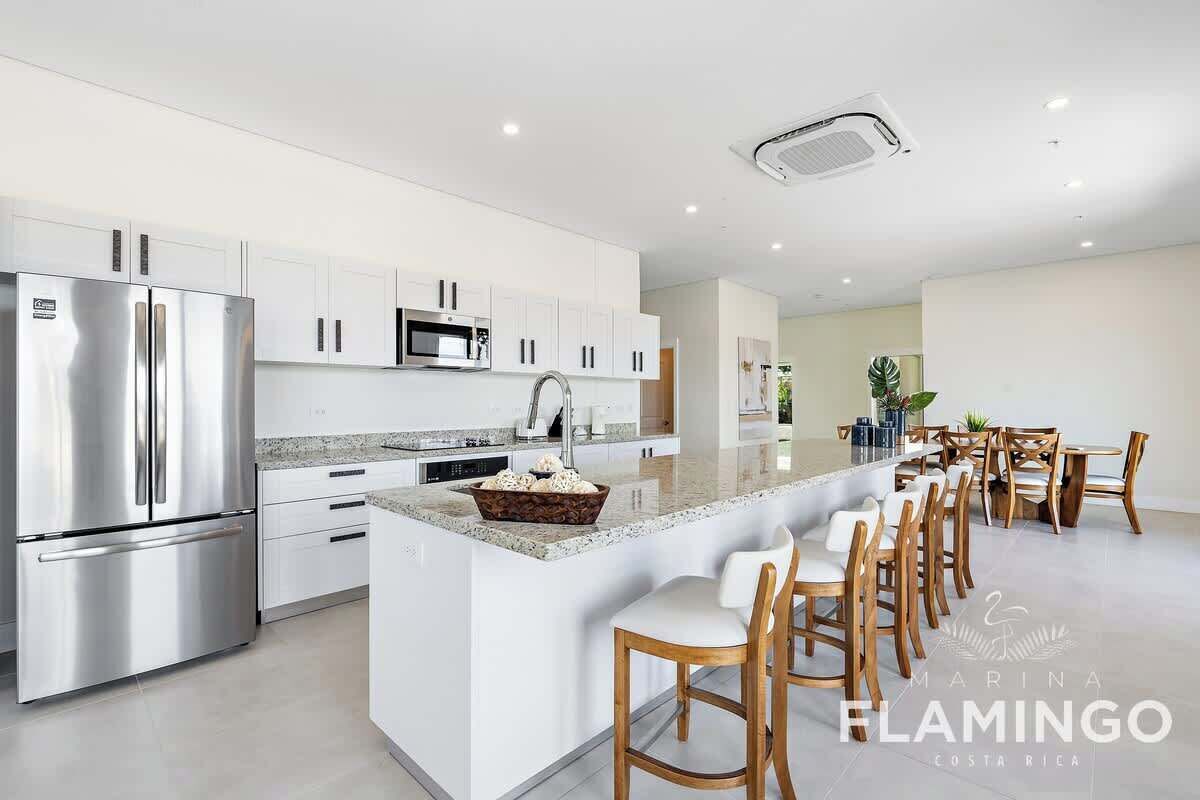 冷蔵庫、電子レンジ、コンロ、食器洗い機