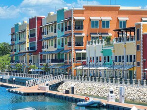 Marina - Luxury Marina View Studio (Playa Flamingo)