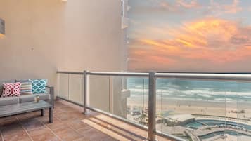 Condo, Multiple Beds, Balcony, Ocean View (Las Palomas Resort Cabrillo 706) | Property grounds