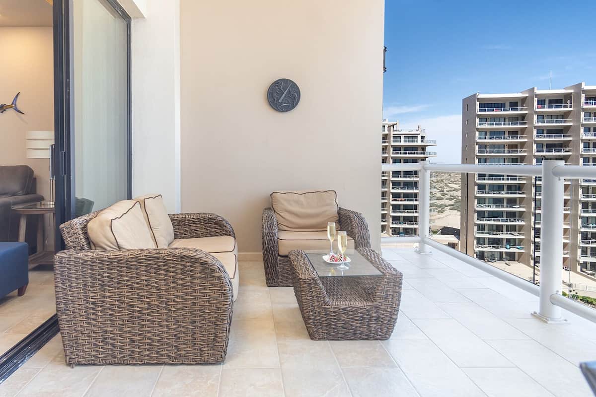 Condo, varias camas, balcón, vista al océano (Las Palomas Resort Cristal 805) | Áreas de la propiedad