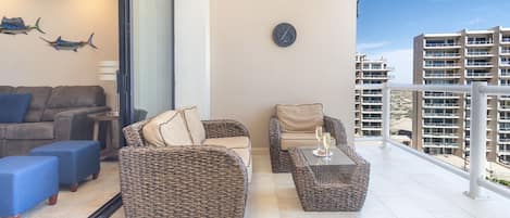 Condo, nhiều giường, ban công, quang cảnh biển (Las Palomas Resort Cristal 805) | Khuôn viên nơi lưu trú