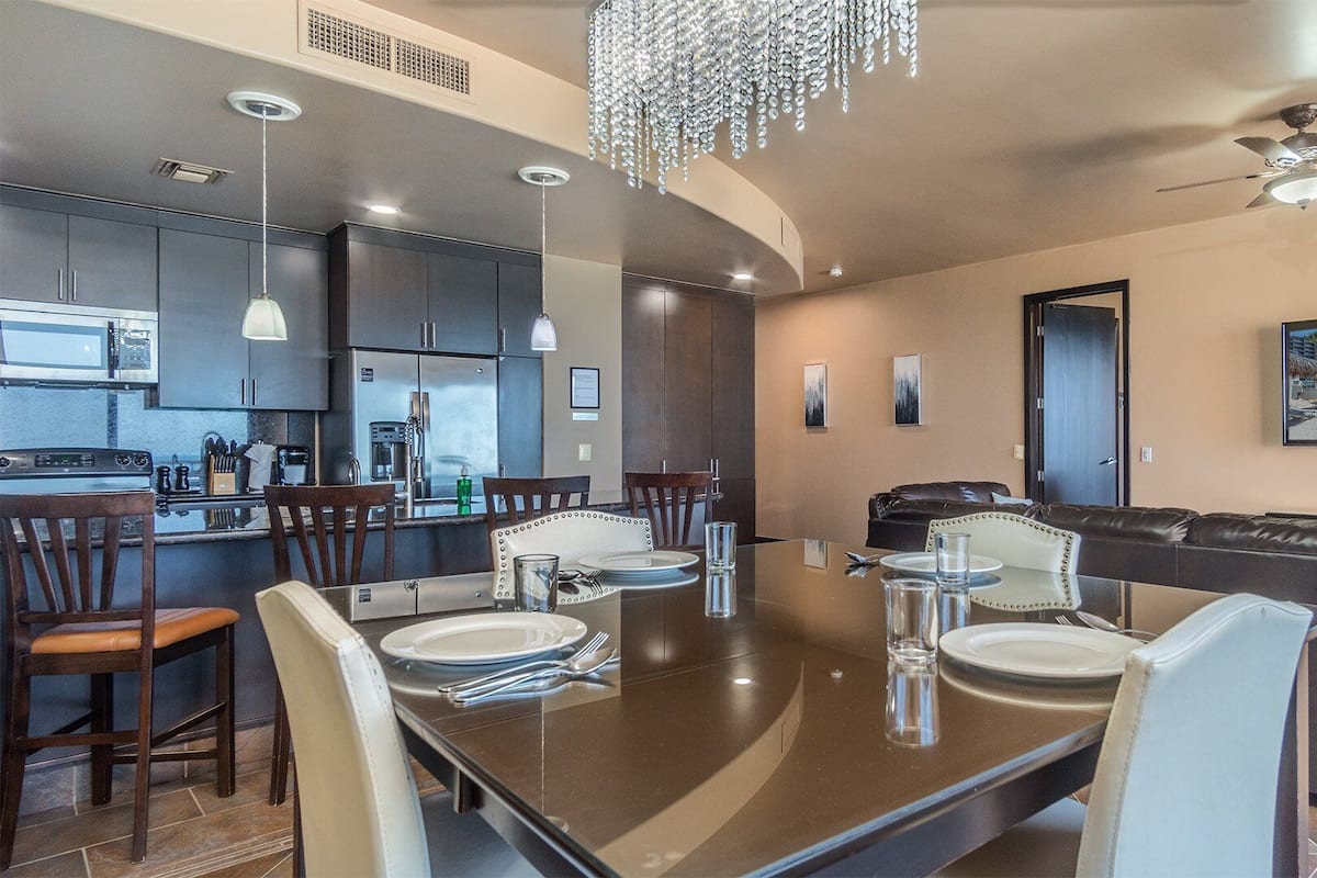Condo, Multiple Beds, Balcony, Ocean View (Las Palomas Resort Cabrillo 606) | Dining