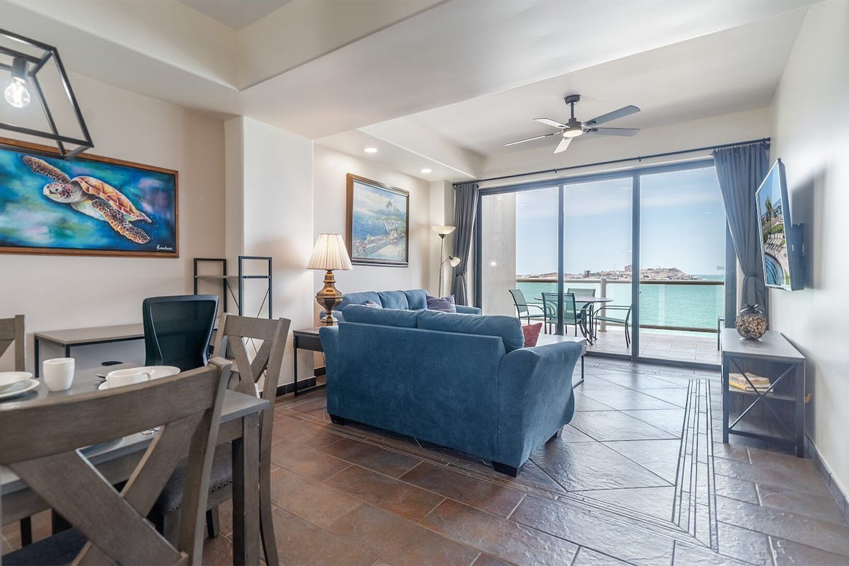 Condo, varias camas, balcón, vista al océano (Las Palomas Resort Cristal 704)