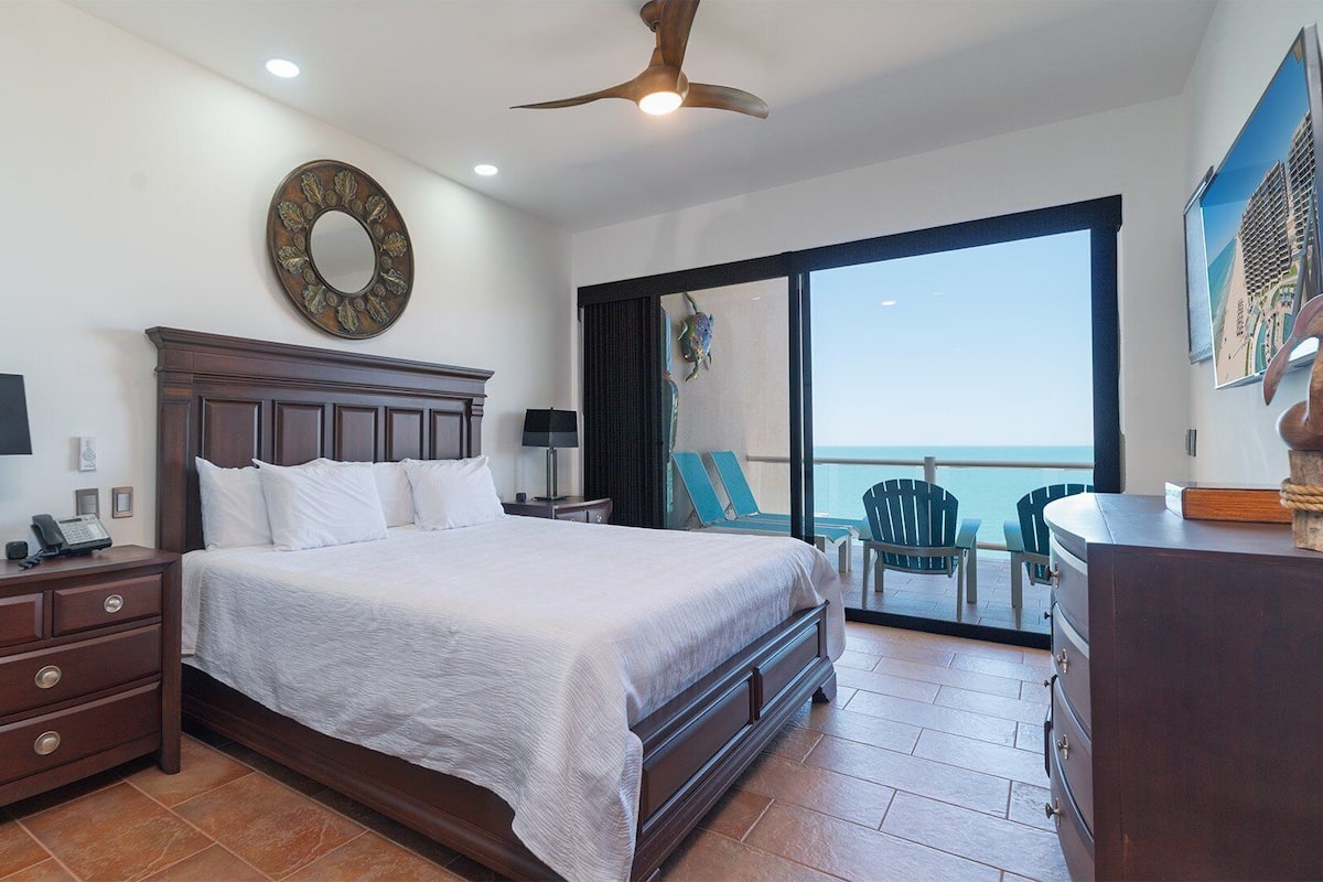 Condo, Multiple Beds, Balcony, Ocean View (Las Palomas Resort Coronado 1407)