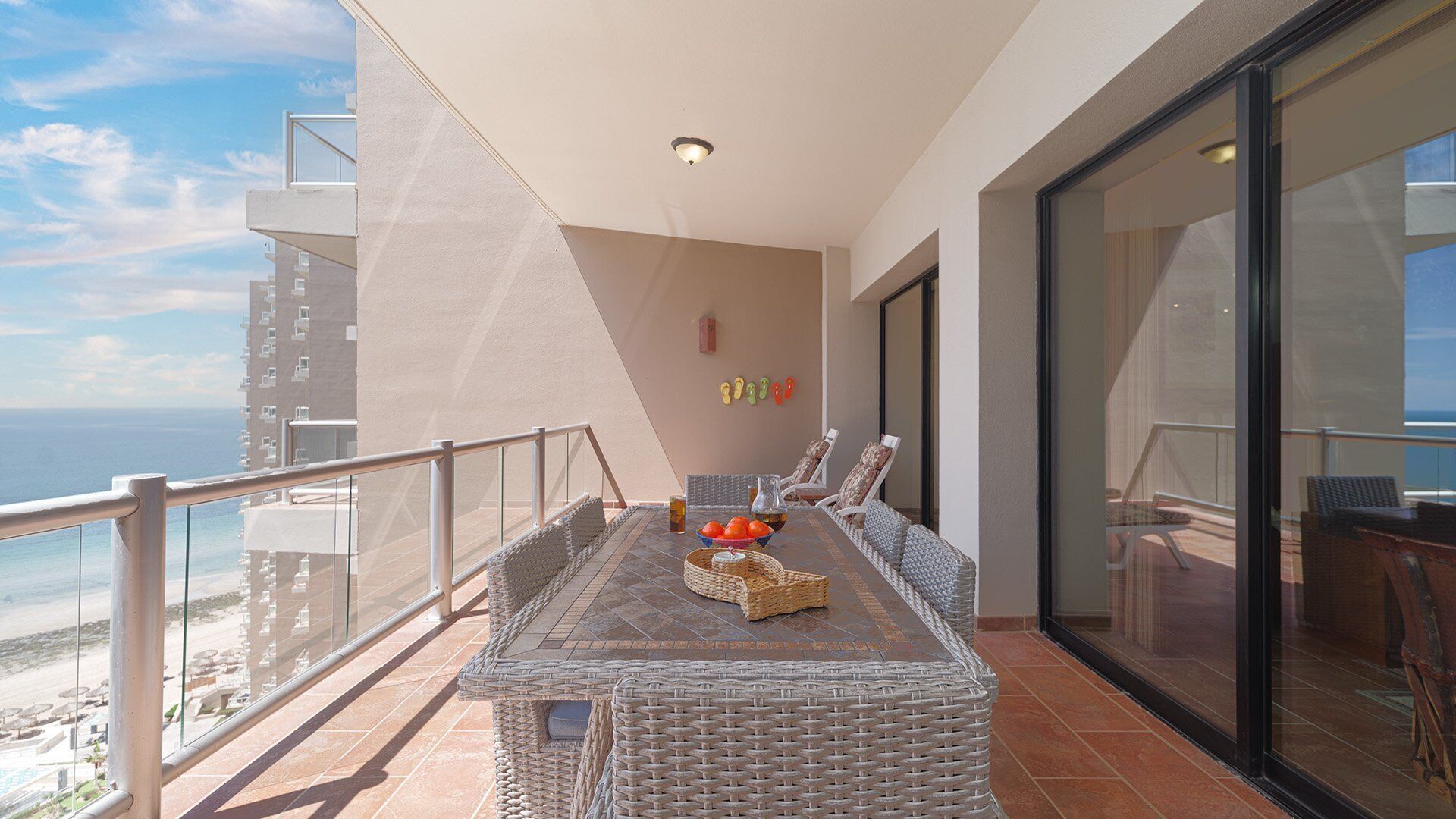 Appart'hôtel, plusieurs lits, balcon, vue océan (Las Palomas Resort Cortez 1103) | Restauration extérieure