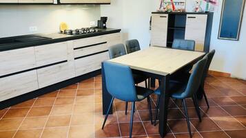 Apartment | Dining room