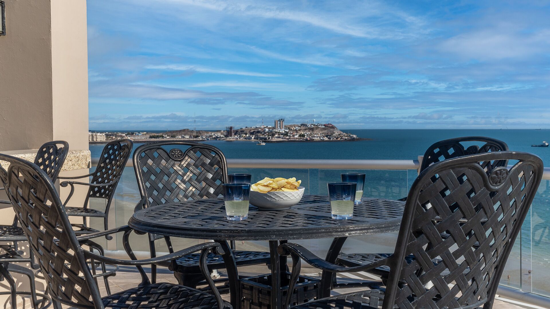 Condo, Multiple Beds, Balcony, Ocean View (Las Palomas Resort Diamante 1006) | Outdoor dining
