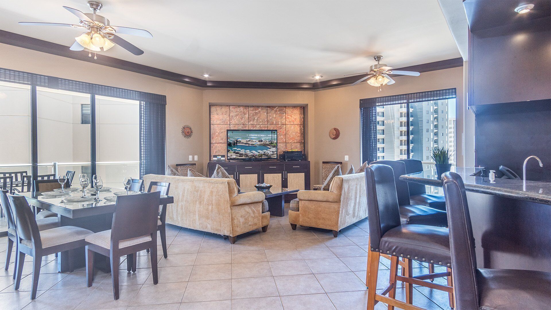 Condo, Multiple Beds, Balcony, Ocean View (Las Palomas Resort Rubi 901) | Dining
