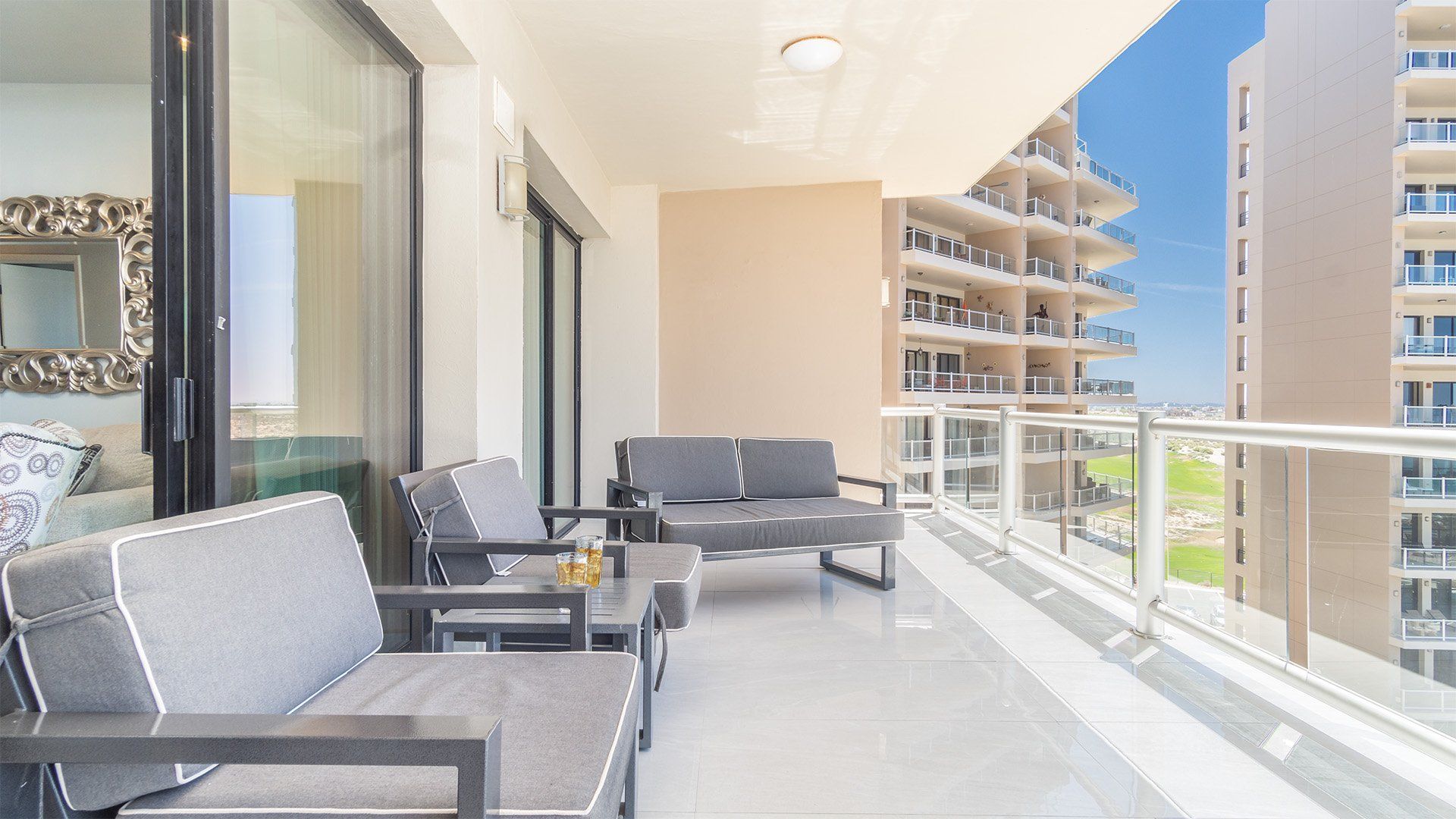 Apartamento, varias camas, balcón, vistas al mar (Las Palomas Resort Opalo 601)