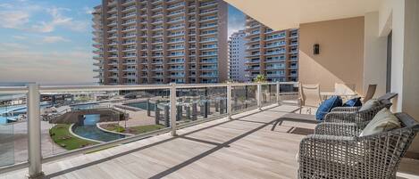 Appartement, meerdere bedden, balkon, uitzicht op oceaan (Las Palomas Resort Coronado 203) | Terras