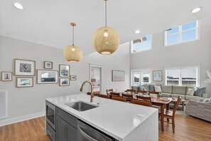 Interior - New Luxury Bayfront Cottage, Kayaks, Views, Boat-Friendly & Walk to Gulf! (Gulf Shores)