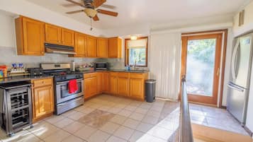 Mikrovågsugn, ugn och spishäll