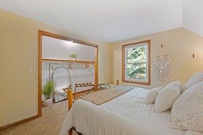 3 bedrooms, iron/ironing board, travel cot, WiFi