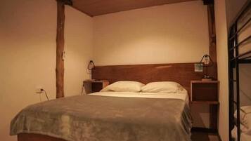 WiFi, bed sheets