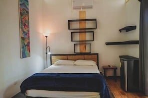 WiFi, bed sheets