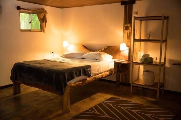 WiFi, bed sheets