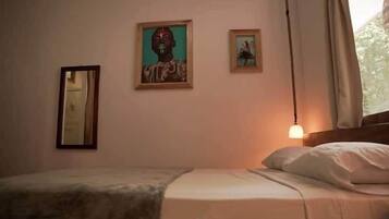 WiFi, bed sheets