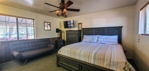 Strykejern/-brett, wi-fi og sengetøy