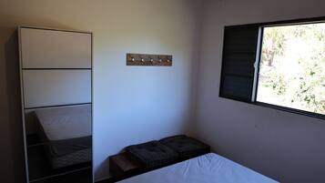 Casa familiar, vista al jardín | Wifi gratis