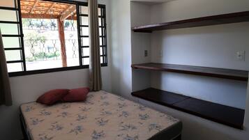 Casa família, 6 quartos, vista para o jardim | Wi-Fi de cortesia