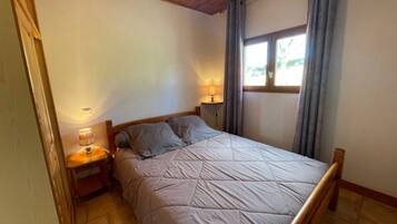 2 Schlafzimmer, Bügeleisen/Bügelbrett, WLAN, Bettwäsche
