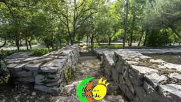 Enceinte de l’hébergement