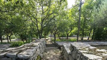 Enceinte de lâhĂ©bergement