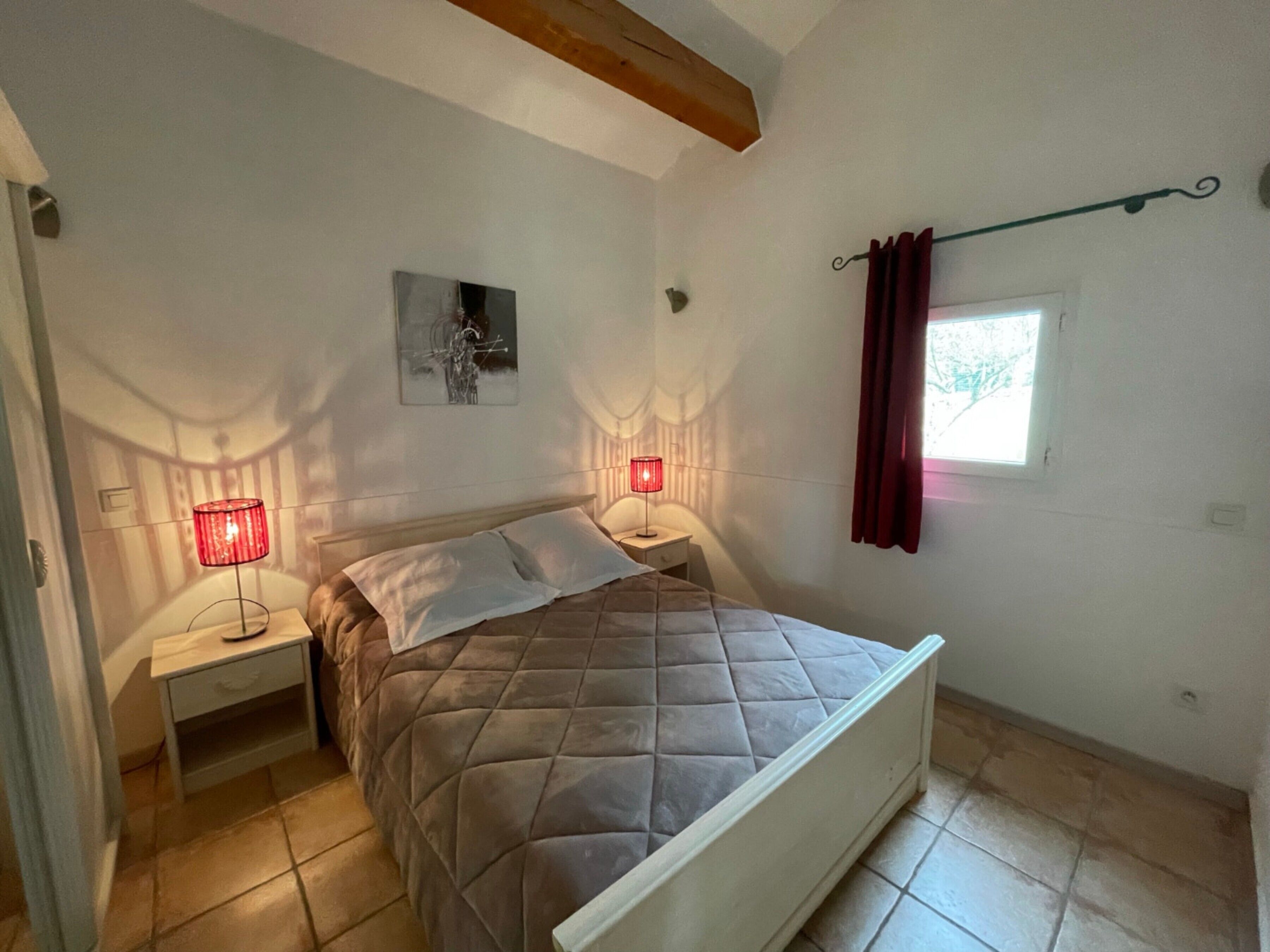 Fer et planche à repasser, Wi-Fi, draps fournis