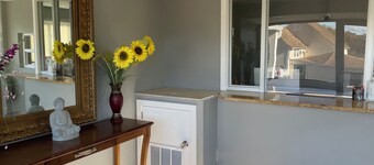 Chaplin Inn & Suites