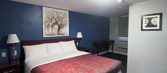 Chaplin Inn & Suites