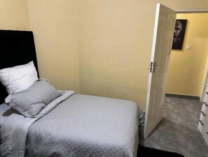 4 Schlafzimmer, kostenloses WLAN, Bettwäsche, Rollstuhlgeeignet